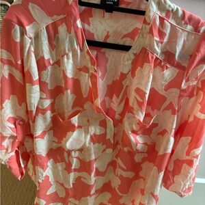 Torrid Pink Graphic 3/4 Sleeve Blouse with Notched Collar